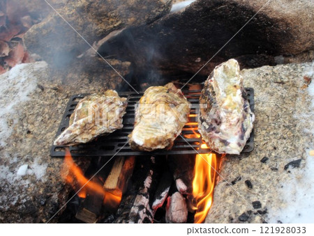 Grilled oysters Grilled oysters 121928033