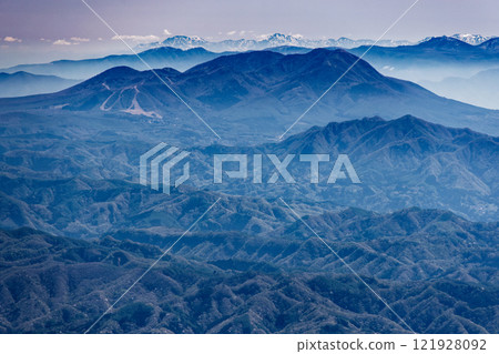 Mount Iizuna and the Echigo Sanzan mountains as seen from the ridgeline of Mount Kashima-Yari in the Northern Alps Mount Iizuna and the Echigo Sanzan mountains as seen from the ridgeline of Mount Kashima-Yari in the Northern Alps 121928092