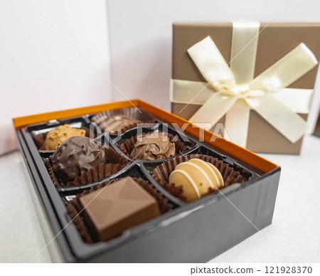 Gift Chocolate 121928370