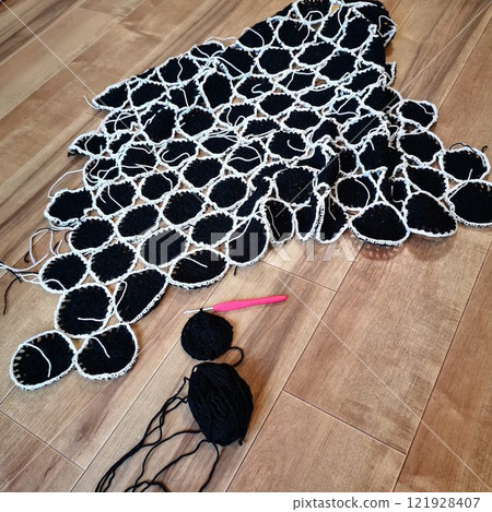 Knitted blankets, handmade 121928407