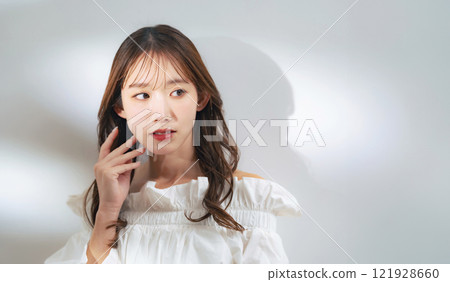 女性時尚肖像美容保養化妝品 121928660