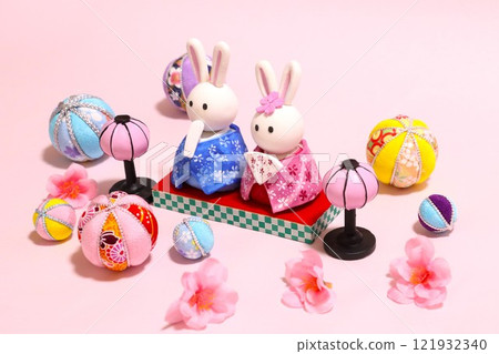 Hinamatsuri image background: Cute rabbit dolls 121932340