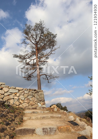 Outer castle of Tsuwano Castle Outer castle of Tsuwano Castle 121934930