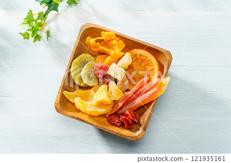  Dried fruit 121935161