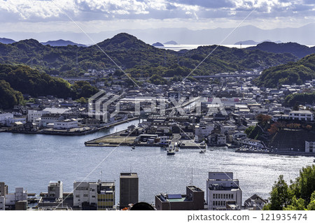 Onomichi Townscape and Onomichi Waterway 121935474