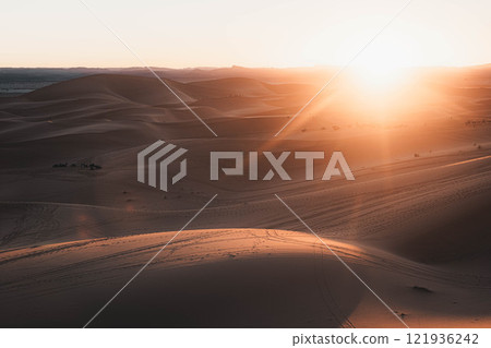 Sunset over the Sahara Desert Sunset over the Sahara Desert 121936242