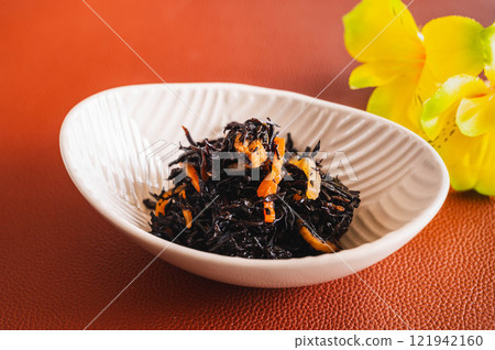 simmered hijiki  121942160