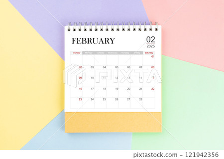 February month desk calendar for 2025 year. 121942356