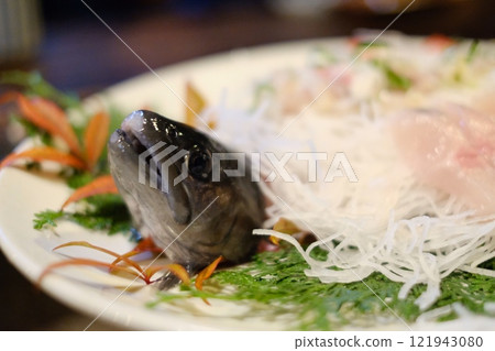 Fish head Fish head 121943080