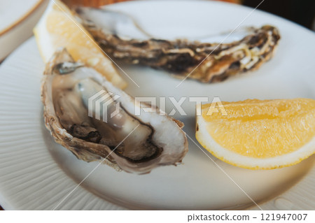 來自西西里島的生牡蠣 121947007