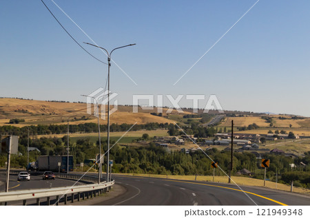 Road countryside landscape 121949348