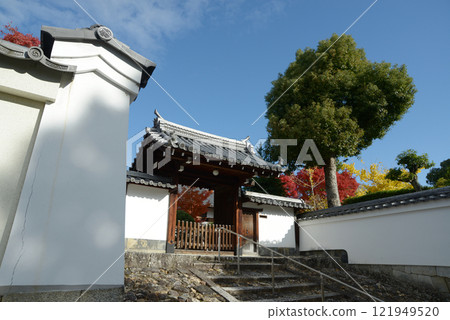 京都市右京區妙心寺大龍院山門花園 京都市右京區妙心寺大龍院山門花園 121949520