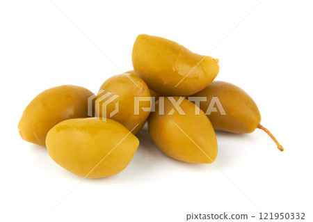 Green olives isolated 121950332