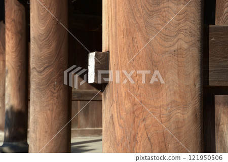 京都市左京區近海光明寺三門柱黑屋 121950506