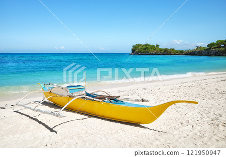 Bangka boat on a beach, Malapascua Island, Philippines. 121950947