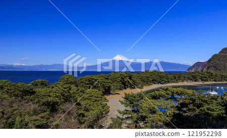 Suruga Bay and snow-capped mountains as seen from Toda 121952298