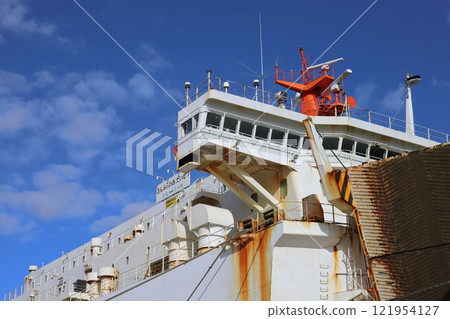 停泊在茨城縣大洗港的向日葵大雪號 121954127