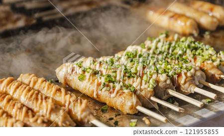 肉包飯糰烹飪場景大排檔節 肉包飯糰烹飪場景大排檔節 121955855