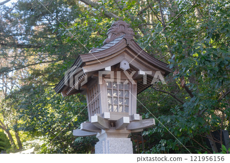 神社的燈籠 神社的燈籠 121956156