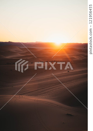 Sunset in the Sahara desert, Morocco Sunset in the Sahara desert, Morocco 121956455