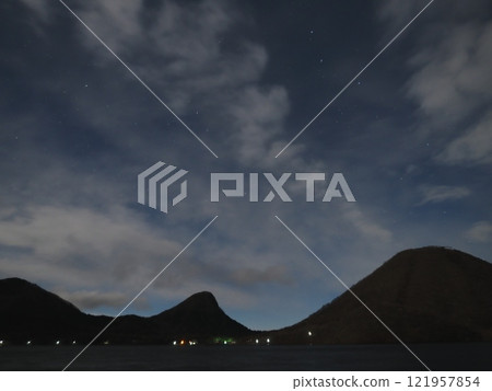 夜空之外(202412140319) 夜空之外(202412140319) 121957854