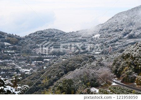 日本南部九州長崎的雪景 日本南部九州長崎的雪景 121958050
