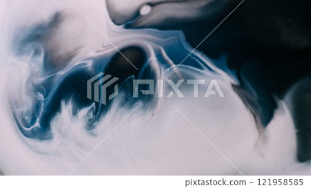 Pigment spill. Grunge flow. Gray blue marble liquid spreads over white wet abstract background surface. Defocused black leak spatter. 121958585
