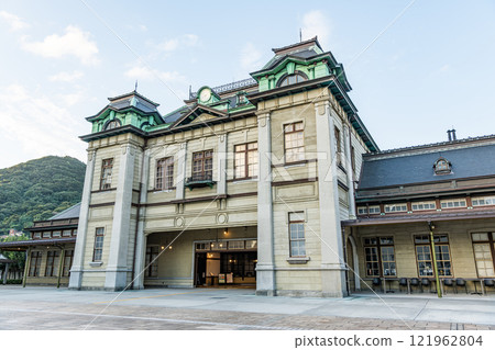Moji Ward, Kitakyushu City, Fukuoka Prefecture, JR Mojiko Station, the nearest station to the popular tourist destination Mojiko Retro 121962804