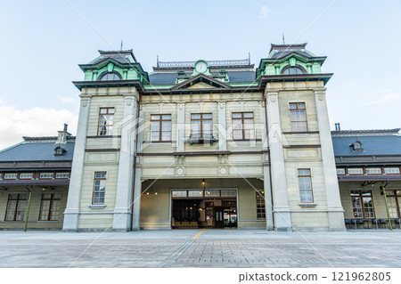 Moji Ward, Kitakyushu City, Fukuoka Prefecture, JR Mojiko Station, the nearest station to the popular tourist destination Mojiko Retro 121962805