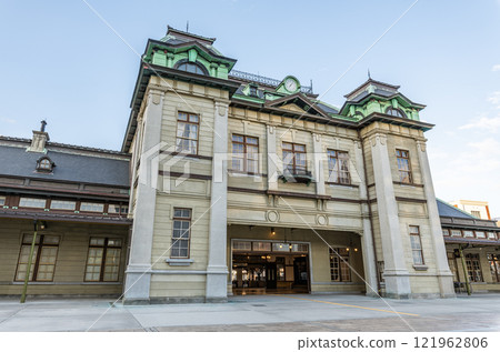 Moji Ward, Kitakyushu City, Fukuoka Prefecture, JR Mojiko Station, the nearest station to the popular tourist destination Mojiko Retro 121962806