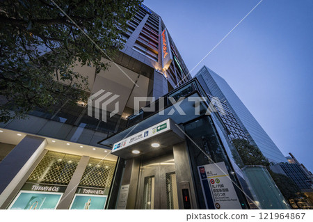 新宿三丁目站E6入口 新宿三丁目站E6入口 121964867