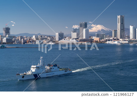 [神奈川縣] 俯瞰富士山的橫濱港未來風景 121966127