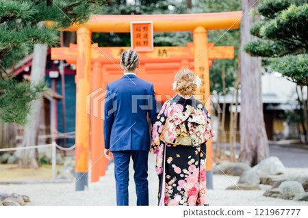 <Coming of Age Ceremony/20th birthday gathering> Couples celebrating new adults <Coming of Age Ceremony/20th birthday gathering> Couples celebrating new adults 121967777