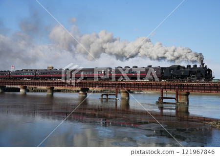 Steam locomotive Winter Wetlands crossing the Kushiro River Steam locomotive Winter Wetlands crossing the Kushiro River 121967846