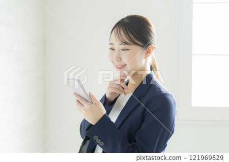 做武器的女商人 做武器的女商人 121969829