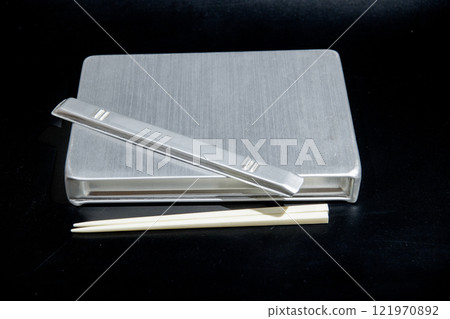 Aluminum lunch box 121970892