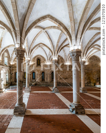 The dining room of Alcobaca monastery, Mosteiro de Santa Maria de Alcobaca at Alcobaca, Portugal 121970910