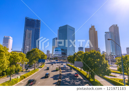 Yokohama cityscape in Japan, January. View of buildings including Sakuragicho Station and Yokohama City Hall. Redevelopment of Kannai Station in the background. Towards a new era… 121971183