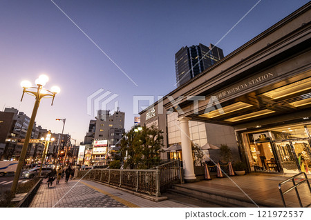 JR Yotsuya Station 121972537