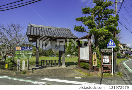 靜岡縣掛川市久坂宿片岡本陣扇谷遺址 靜岡縣掛川市久坂宿片岡本陣扇谷遺址 121972979