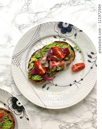 Food Styling: Avocado Toast 121972984