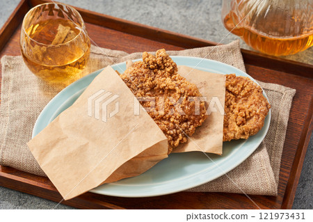 台灣炸雞「Chicken Pai」-香脆多汁的街頭小吃 台灣炸雞「Chicken Pai」-香脆多汁的街頭小吃 121973431