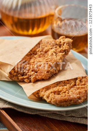 Taiwanese fried chicken "Jipai" - Crispy and juicy street food 121973443