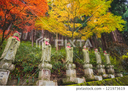 [西福寺] 紅葉與地藏菩薩像 [鹽尻市] 121973619