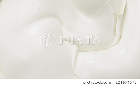 Freeze Motion of Whirling Cream , Close-up 121974575