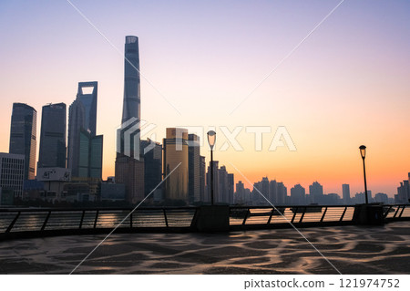 The Bund at sunrise in Shanghai, China The Bund at sunrise in Shanghai, China 121974752