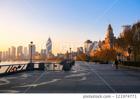 The Bund at sunrise in Shanghai, China 121974771