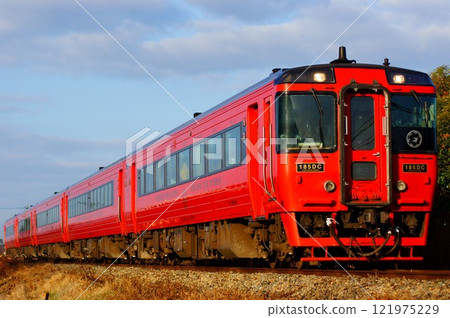 The Kiha 185 series Yufu Express was expanded to a 5-car formation. 121975229