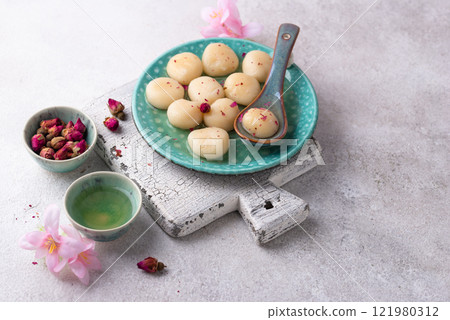 Tang yuan rice dumpling balls for Chinese lunar New year celebration Tang yuan rice dumpling balls for Chinese lunar New year celebration 121980312