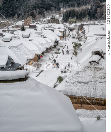 Snow-covered Ouchijuku in Shimogo Town, Fukushima Prefecture Snow-covered Ouchijuku in Shimogo Town, Fukushima Prefecture 121982899